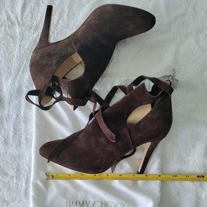 Jimmy Choo likenew with a slight stratch.G.Stefani